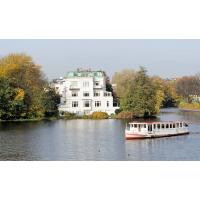 2550_0693 Herbstimmung an der Alster in Hamburg, herbstliche Bäume am Ufer des Wassers. | Alsterschiffe - Fahrgastschiffe auf der Alster und den Hamburger Kanälen.